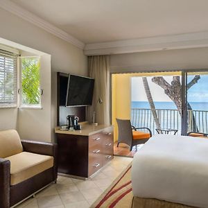 Ocean Room Sleeper Chair Guest room